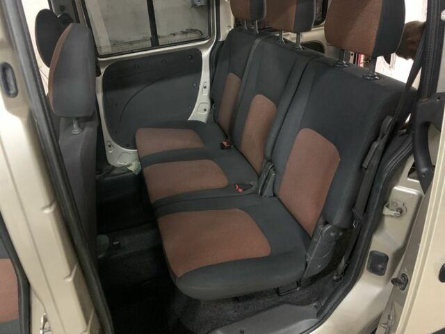 Бежевый Фиат Добло, объемом двигателя 1.2 л и пробегом 165 тыс. км за 6000 $, фото 6 на Automoto.ua