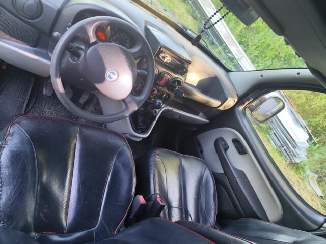 Чорний Фіат Добло, об'ємом двигуна 1.9 л та пробігом 315 тис. км за 5500 $, фото 1 на Automoto.ua