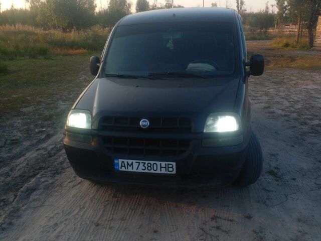 Чорний Фіат Добло, об'ємом двигуна 1.2 л та пробігом 980 тис. км за 2700 $, фото 1 на Automoto.ua
