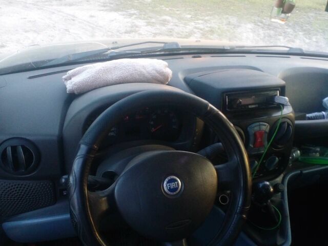 Чорний Фіат Добло, об'ємом двигуна 1.2 л та пробігом 980 тис. км за 2700 $, фото 5 на Automoto.ua