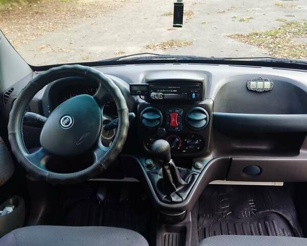 Чорний Фіат Добло, об'ємом двигуна 1.91 л та пробігом 235 тис. км за 3400 $, фото 9 на Automoto.ua