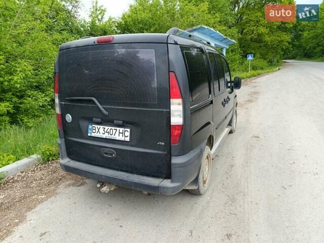 Черный Фиат Добло, объемом двигателя 1.9 л и пробегом 370 тыс. км за 4200 $, фото 5 на Automoto.ua