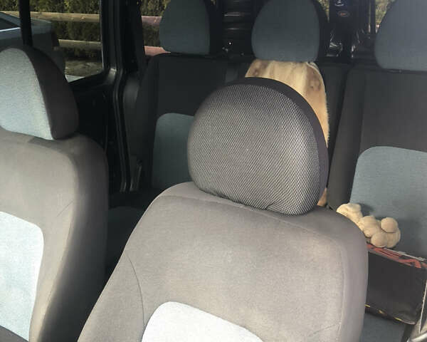 Чорний Фіат Добло, об'ємом двигуна 1.4 л та пробігом 109 тис. км за 4800 $, фото 6 на Automoto.ua