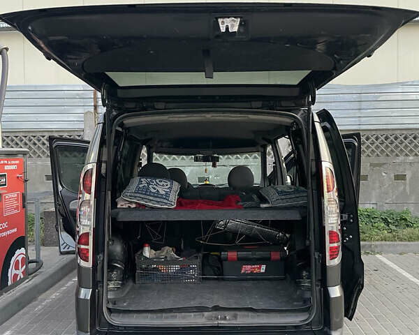 Черный Фиат Добло, объемом двигателя 1.9 л и пробегом 330 тыс. км за 4500 $, фото 13 на Automoto.ua