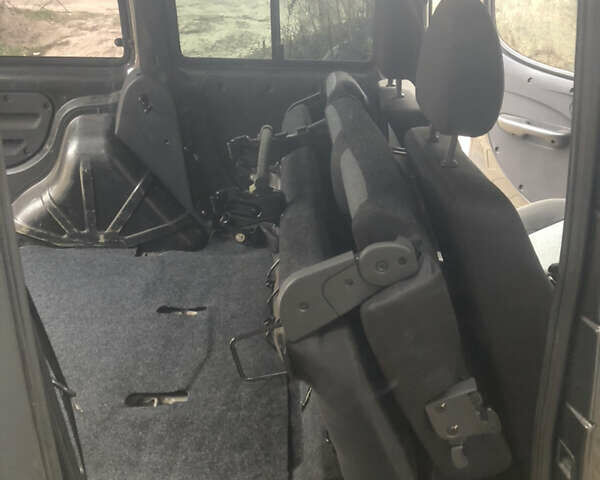 Чорний Фіат Добло, об'ємом двигуна 1.4 л та пробігом 109 тис. км за 4800 $, фото 3 на Automoto.ua