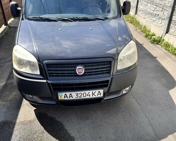Черный Фиат Добло, объемом двигателя 1.9 л и пробегом 269 тыс. км за 4600 $, фото 1 на Automoto.ua