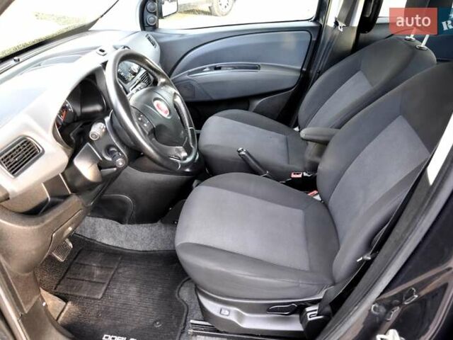 Черный Фиат Добло, объемом двигателя 1.6 л и пробегом 240 тыс. км за 7200 $, фото 16 на Automoto.ua