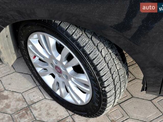 Черный Фиат Добло, объемом двигателя 1.6 л и пробегом 240 тыс. км за 7200 $, фото 36 на Automoto.ua