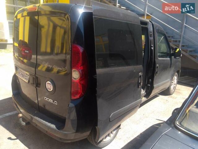 Черный Фиат Добло, объемом двигателя 1.2 л и пробегом 164 тыс. км за 8200 $, фото 7 на Automoto.ua