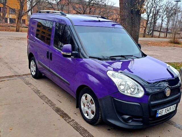 Фиолетовый Фиат Добло, объемом двигателя 1.2 л и пробегом 315 тыс. км за 4800 $, фото 2 на Automoto.ua