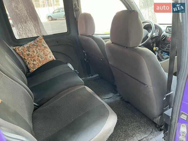 Фиолетовый Фиат Добло, объемом двигателя 1.3 л и пробегом 145 тыс. км за 5250 $, фото 10 на Automoto.ua