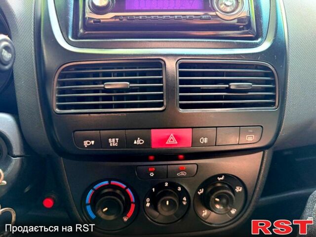 Коричневий Фіат Добло, об'ємом двигуна 1.4 л та пробігом 280 тис. км за 6199 $, фото 12 на Automoto.ua