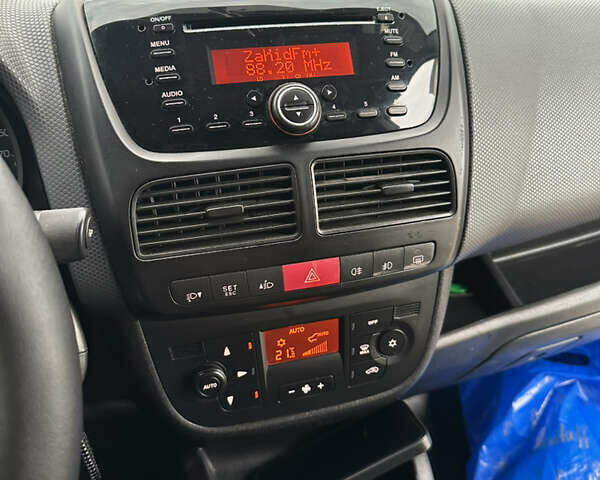 Коричневый Фиат Добло, объемом двигателя 1.6 л и пробегом 213 тыс. км за 7200 $, фото 12 на Automoto.ua