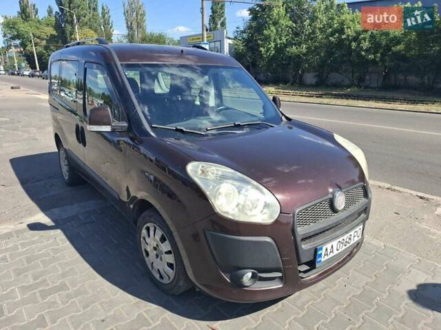 Коричневый Фиат Добло, объемом двигателя 1.37 л и пробегом 204 тыс. км за 6900 $, фото 4 на Automoto.ua