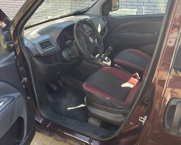 Коричневий Фіат Добло, об'ємом двигуна 1.6 л та пробігом 236 тис. км за 7300 $, фото 7 на Automoto.ua