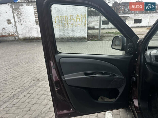 Коричневый Фиат Добло, объемом двигателя 1.4 л и пробегом 133 тыс. км за 7199 $, фото 12 на Automoto.ua