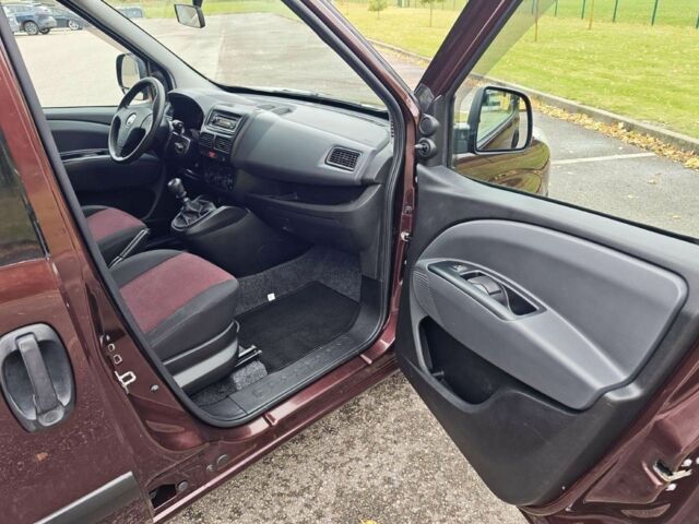 Коричневый Фиат Добло, объемом двигателя 1.6 л и пробегом 119 тыс. км за 6100 $, фото 20 на Automoto.ua