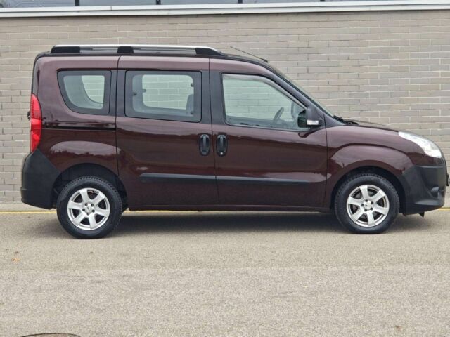 Коричневый Фиат Добло, объемом двигателя 1.6 л и пробегом 119 тыс. км за 6100 $, фото 3 на Automoto.ua