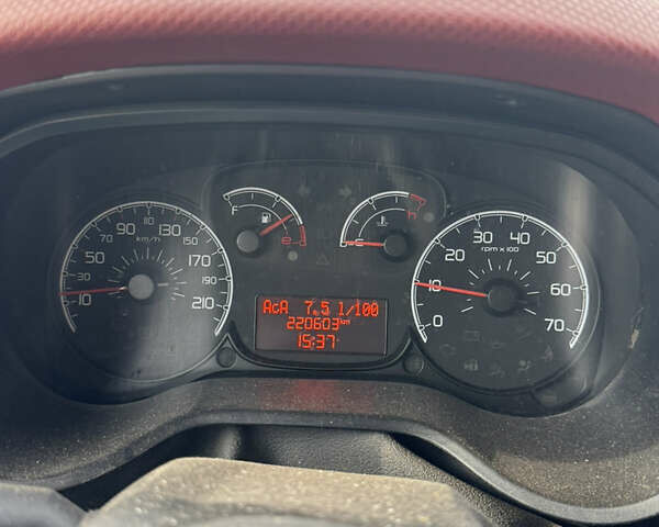 Фиат Добло 2012 в Чернигове на Automoto.ua Коричневый Фиат Добло, объемом двигателя 1.6 л и пробегом 220 тыс. км за 4700 $, фото 3 на Automoto.ua