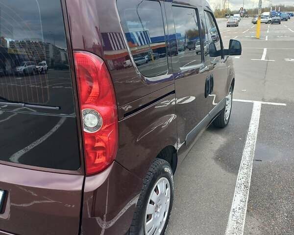 Коричневый Фиат Добло, объемом двигателя 1.4 л и пробегом 165 тыс. км за 7500 $, фото 4 на Automoto.ua