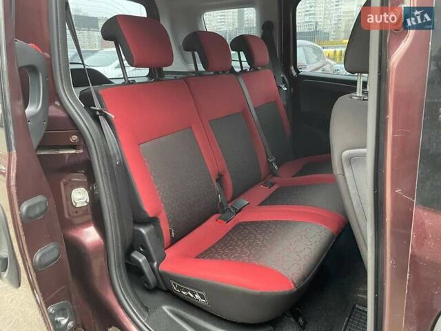 Коричневий Фіат Добло, об'ємом двигуна 1.37 л та пробігом 163 тис. км за 6690 $, фото 9 на Automoto.ua