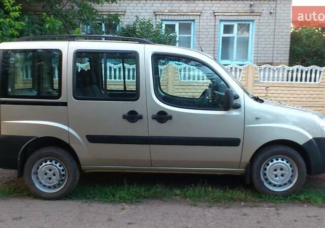 Коричневый Фиат Добло, объемом двигателя 1.4 л и пробегом 185 тыс. км за 7500 $, фото 5 на Automoto.ua