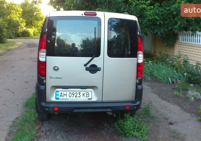 Коричневый Фиат Добло, объемом двигателя 1.4 л и пробегом 185 тыс. км за 7500 $, фото 6 на Automoto.ua