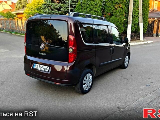 Червоний Фіат Добло, об'ємом двигуна 1.6 л та пробігом 230 тис. км за 5300 $, фото 3 на Automoto.ua