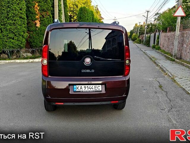 Червоний Фіат Добло, об'ємом двигуна 1.6 л та пробігом 230 тис. км за 5300 $, фото 2 на Automoto.ua