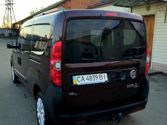 Червоний Фіат Добло, об'ємом двигуна 1.6 л та пробігом 104 тис. км за 8200 $, фото 3 на Automoto.ua