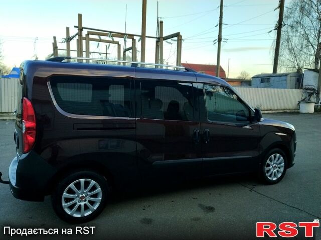 Червоний Фіат Добло, об'ємом двигуна 1.6 л та пробігом 104 тис. км за 8200 $, фото 4 на Automoto.ua