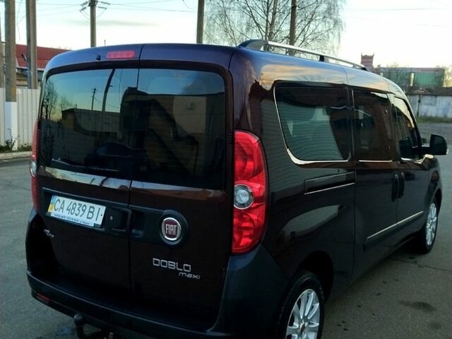 Червоний Фіат Добло, об'ємом двигуна 1.6 л та пробігом 104 тис. км за 8200 $, фото 2 на Automoto.ua