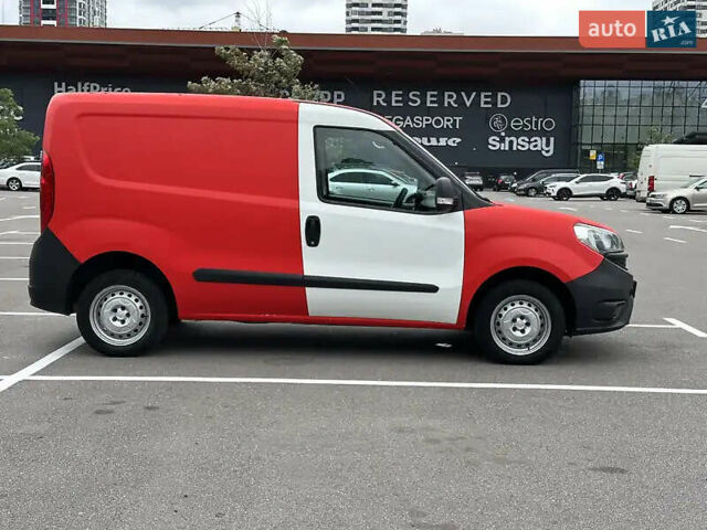 Красный Фиат Добло, объемом двигателя 1.25 л и пробегом 207 тыс. км за 7200 $, фото 6 на Automoto.ua