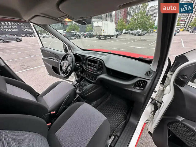 Красный Фиат Добло, объемом двигателя 1.25 л и пробегом 207 тыс. км за 7200 $, фото 13 на Automoto.ua