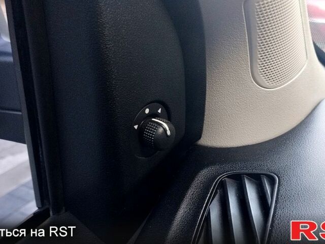 Красный Фиат Добло, объемом двигателя 1.4 л и пробегом 75 тыс. км за 11900 $, фото 5 на Automoto.ua