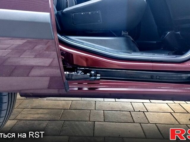 Красный Фиат Добло, объемом двигателя 1.4 л и пробегом 75 тыс. км за 11900 $, фото 3 на Automoto.ua