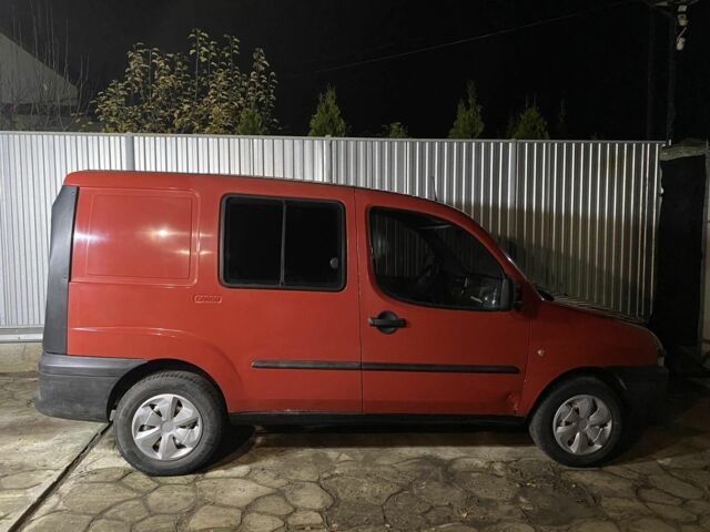 Красный Фиат Добло, объемом двигателя 1.2 л и пробегом 325 тыс. км за 2500 $, фото 2 на Automoto.ua