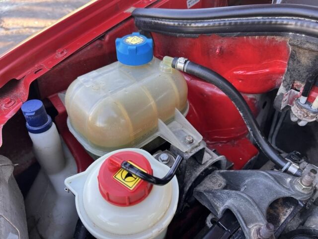 Красный Фиат Добло, объемом двигателя 1.9 л и пробегом 215 тыс. км за 2150 $, фото 19 на Automoto.ua