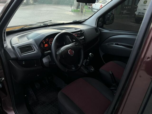 Червоний Фіат Добло, об'ємом двигуна 1.4 л та пробігом 154 тис. км за 6800 $, фото 15 на Automoto.ua