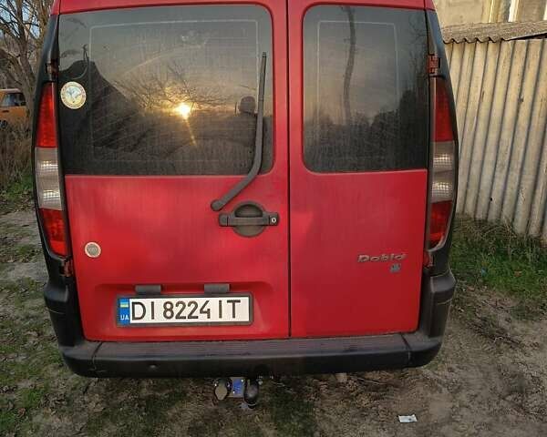 Красный Фиат Добло, объемом двигателя 1.9 л и пробегом 300 тыс. км за 3328 $, фото 1 на Automoto.ua