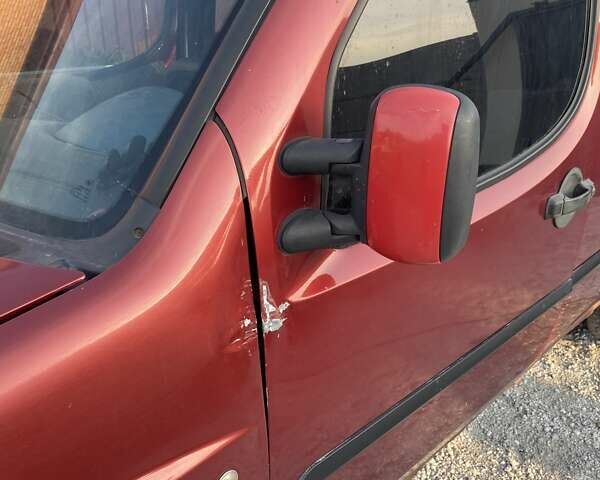 Красный Фиат Добло, объемом двигателя 1.91 л и пробегом 200 тыс. км за 2500 $, фото 1 на Automoto.ua