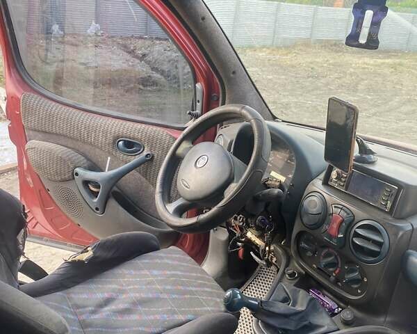 Красный Фиат Добло, объемом двигателя 1.91 л и пробегом 200 тыс. км за 2500 $, фото 8 на Automoto.ua