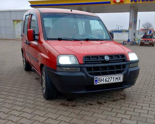 Красный Фиат Добло, объемом двигателя 1.91 л и пробегом 315 тыс. км за 3350 $, фото 1 на Automoto.ua