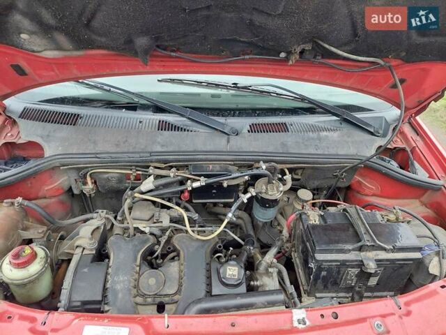 Красный Фиат Добло, объемом двигателя 1.91 л и пробегом 300 тыс. км за 3100 $, фото 2 на Automoto.ua