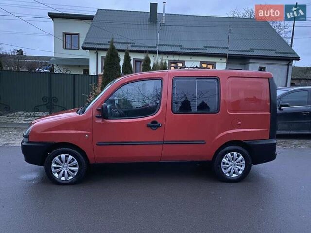 Красный Фиат Добло, объемом двигателя 1.2 л и пробегом 325 тыс. км за 2500 $, фото 4 на Automoto.ua