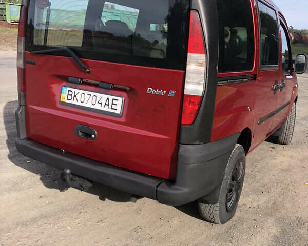Красный Фиат Добло, объемом двигателя 1.91 л и пробегом 320 тыс. км за 3250 $, фото 8 на Automoto.ua