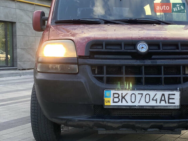 Красный Фиат Добло, объемом двигателя 1.9 л и пробегом 100 тыс. км за 2600 $, фото 2 на Automoto.ua