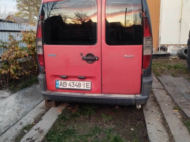 Красный Фиат Добло, объемом двигателя 1.9 л и пробегом 260 тыс. км за 3200 $, фото 2 на Automoto.ua