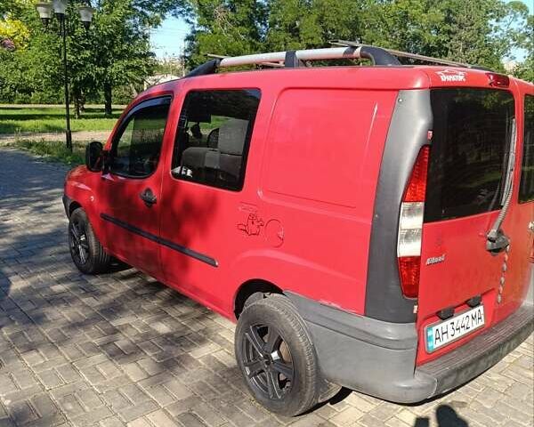 Красный Фиат Добло, объемом двигателя 1.91 л и пробегом 305 тыс. км за 4000 $, фото 6 на Automoto.ua