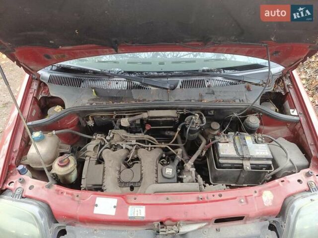 Красный Фиат Добло, объемом двигателя 1.91 л и пробегом 330 тыс. км за 3800 $, фото 14 на Automoto.ua